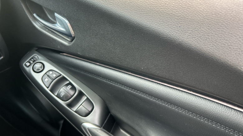 Nissan Juke 1.6 Hybrid N-Connecta 5dr Auto Hybrid Hatchback